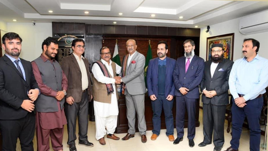 Team GBDA with President Rawalpindi Chamber Commerce Industry in Rawalpindi on 3rd November 2020. The meeting was held to promote business across all provinces of Pakistan.